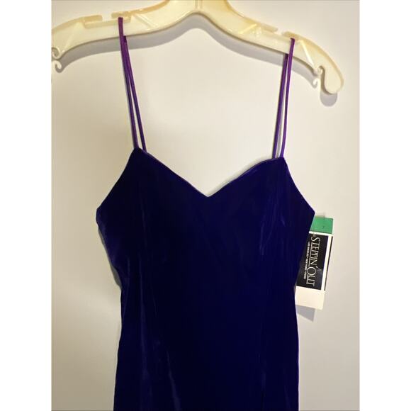 NWT Vintage Steppin’Out Purple Velvet Strappy Body Con Long Dress Prom Wedding - Picture 2 of 7